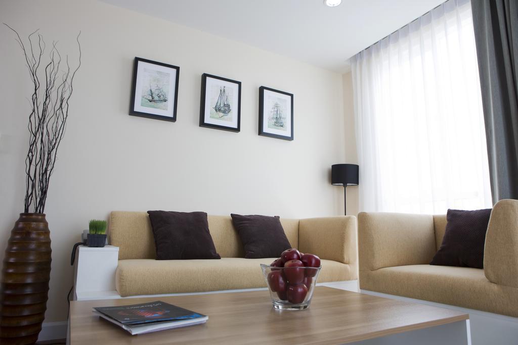 Bbg Seaside Luxurious Service Apartment Bangsaen Oda fotoğraf