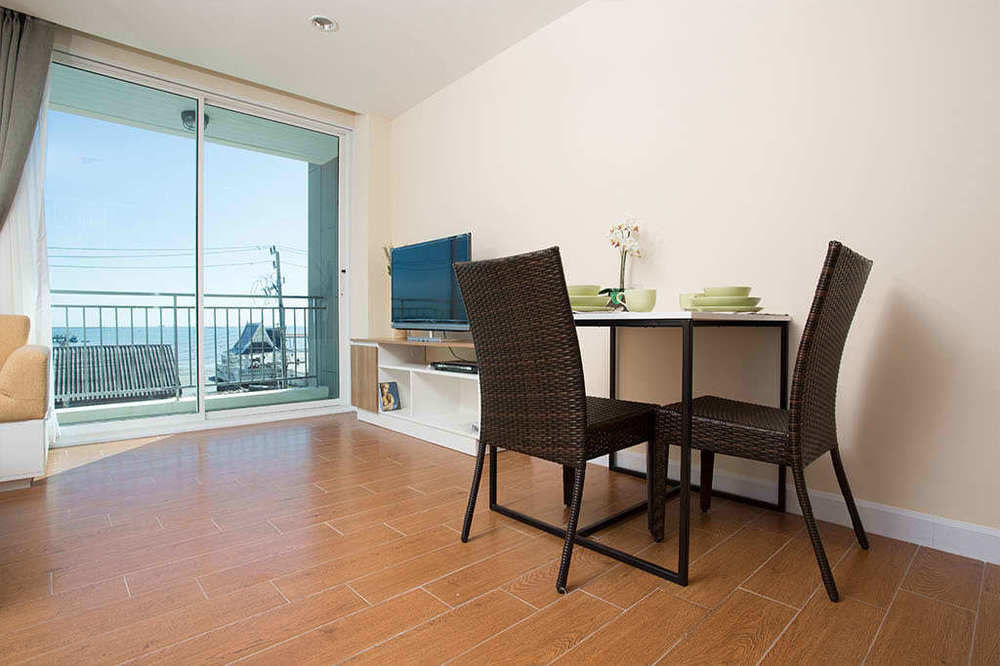 Bbg Seaside Luxurious Service Apartment Bangsaen Dış mekan fotoğraf